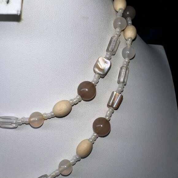 Vintage Bead and Abalone Necklace - Picture 3 of 6